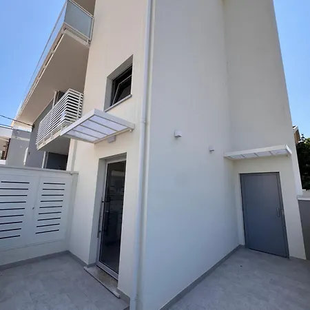 Aparthotel Gina Vacanze *