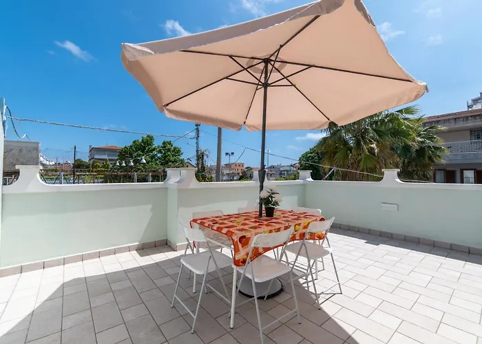 Gina Vacanze アパートホテル *